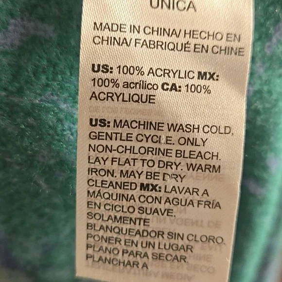 Chico’s Blue & Teal Patterned Poncho Shawl One Size- Cottagecore Coastal Grandma - Picture 6 of 6